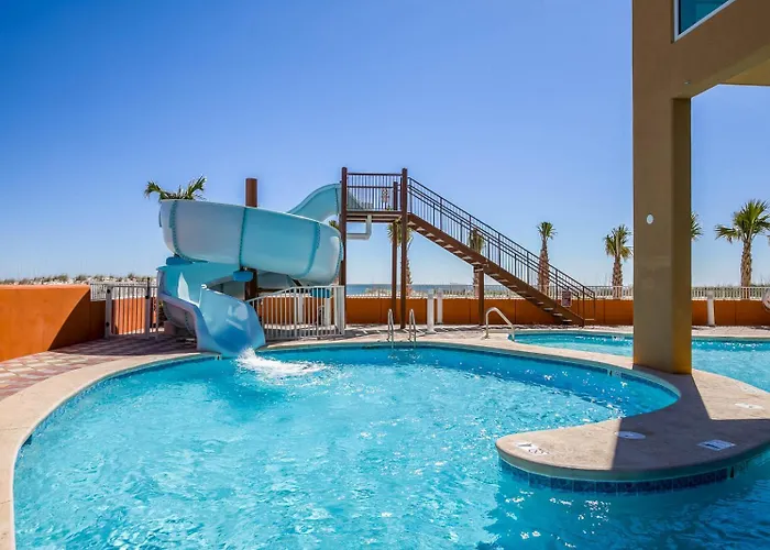 Phoenix 703 Apartment
