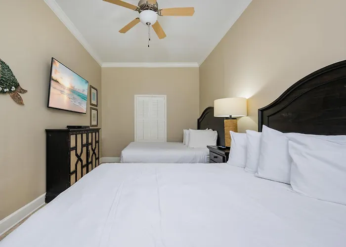 Apartment Phoenix 703 *
